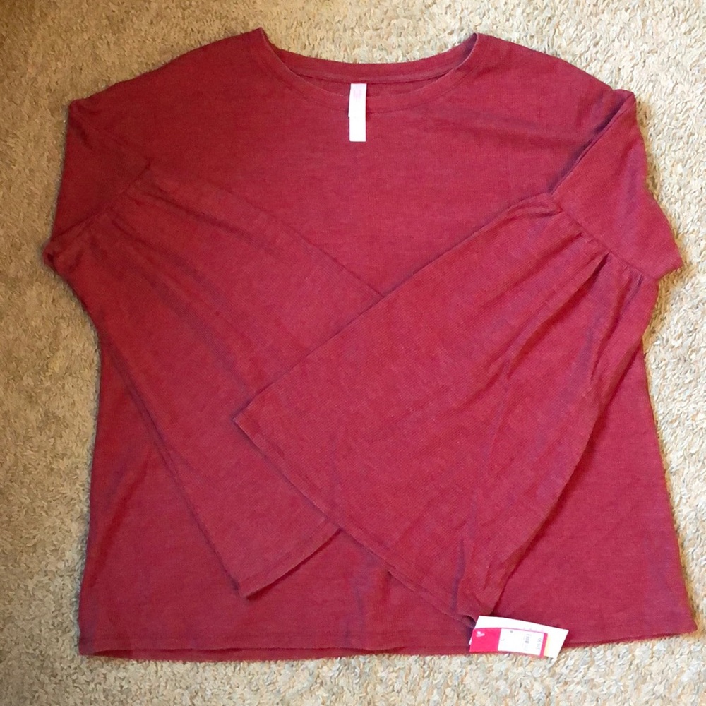 Scarlet bell sleeve shirt